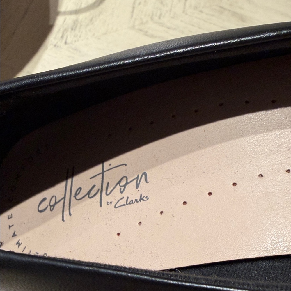 Clarks Black Leather Women's Round-Toe Heels - Picture 2 of 5